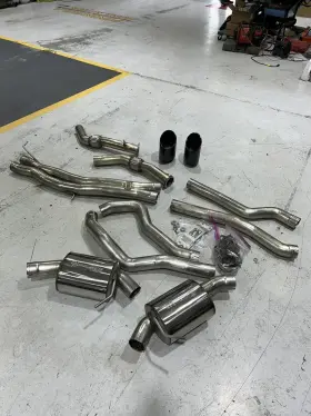 3020-33124 Awe Tuning Touring Edition Exhaust Diamond Black For 2021-2024 Audi Rs 5 B9.5 Sportback