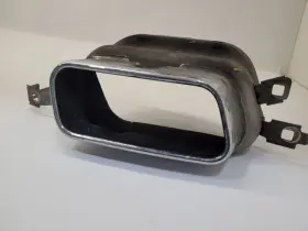 330.bm1x11 Bmw 2011 11 750i 750li Lh Rear Left Driver Side Exhaust Pipe Tip Oem