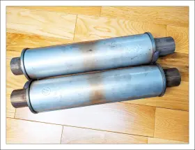 9-05607 Bmw 7545062 2006-2008 Resonator Exhaust Muffler Oem