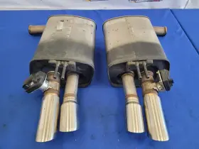 328.gm1t16 Chevrolet 2014-2017 Ss 6.2l Sedan Pair Rear Muffler Exhaust Active Valve 2602