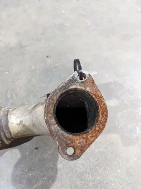 331.gm1c17 Chevrolet 2016-2019 Cruze 1.4l L4 Engine Front Exhaust Pipe Tube Oem 1182557