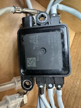 4384563 Cummins 4921483 Temperature Sensor Module