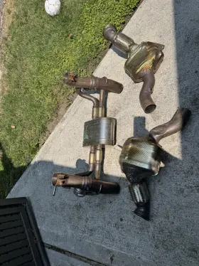 321609 Ferrari Oem Genuine Original Equipment 844311 327047 321608 488 Center Muffler And Cats Exhaust System