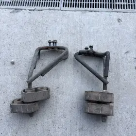 331.fd8o08 Ford Truck 6.4l Exhaust Hanger Bracket Fits 08 09 10 F250 F350 F450 F550