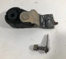 Yc35-5261-aa Ford 99 To 07 F250 F350 Muffler Exhaust Bracket With 1 Rubber Hanger Oem