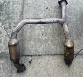 19418958 Gm Oem Tahoe K1500 Hybrid Yukon 02-08 Exhaust Converter And Pipe