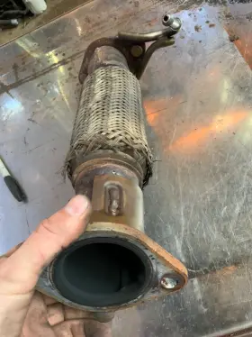 331.ki1d18 Kia Front Exhaust Pipe 2018 Soul 2014 2015 2016 2017 2019 1154520