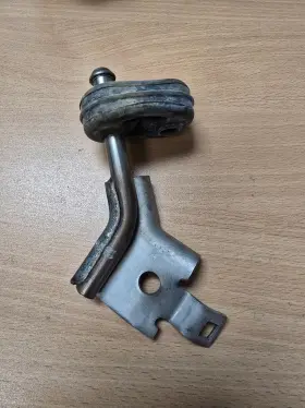 68102174ac Mopar 12-16 Dart 14 Cherokee Exhaust Bracket Rear Crossmember Genuine