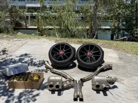 Novitec F181221 812 Superfast Full Exhaust Rims Springs And Tires