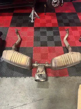 987.111.220.00 Porsche 98111123101 Cayman 981 Single Tip Exhaust/muffler Assembly