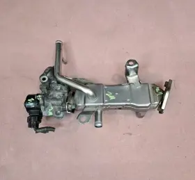25620-37110 Toyota 25601-37010 10-15 Prius Egr Tube Valve Cooler Assembly Oem