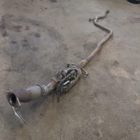 331.to1n15 Toyota Prius C Exhaust Pipe 2017 2016 2015 2014 2013